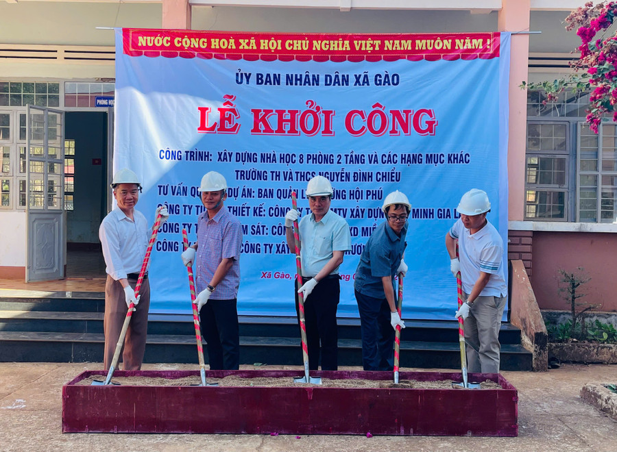xa-gao-khoi-cong-3-du-an-trong-diem-chao-mung-cuoc-bau-cu-dai-bieu-quoc-hoi-va-hdnd-cac-cap.jpg