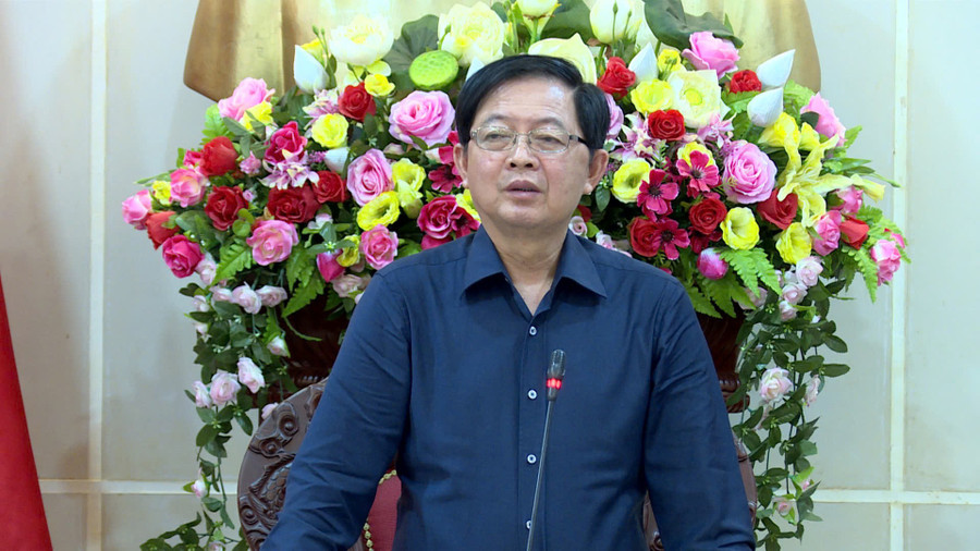 Bí thư Tỉnh ủy Hồ Quốc Dũng phát biểu tại buổi làm việc. Ảnh: Huy Toàn z6849795985486-5a7b5f580a1351c8207cf01a6ea6eb20.jpg