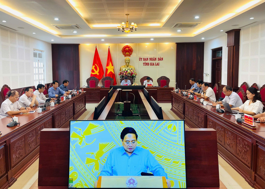 Quang cảnh phiên họp tại điểm cầu trụ sở UBND tỉnh Gia Lai. Ảnh: A.H z6730394359292-79545ed48bcb7f4d55e1237f2ad5e173.jpg