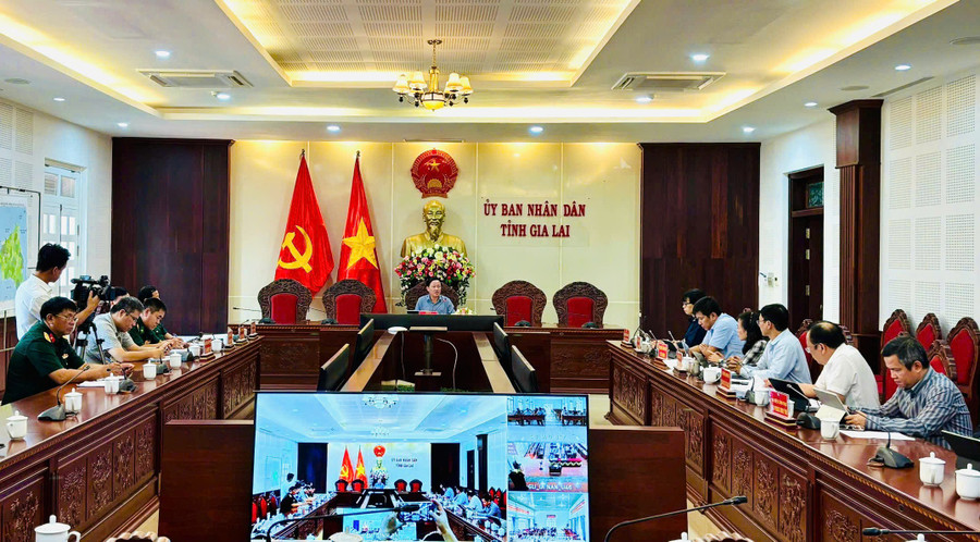 Quang cảnh cuộc họp trực tuyến. Ảnh: A.H z6821312685910-fb4ac76f8e4fac0748c99d159854672d.jpg