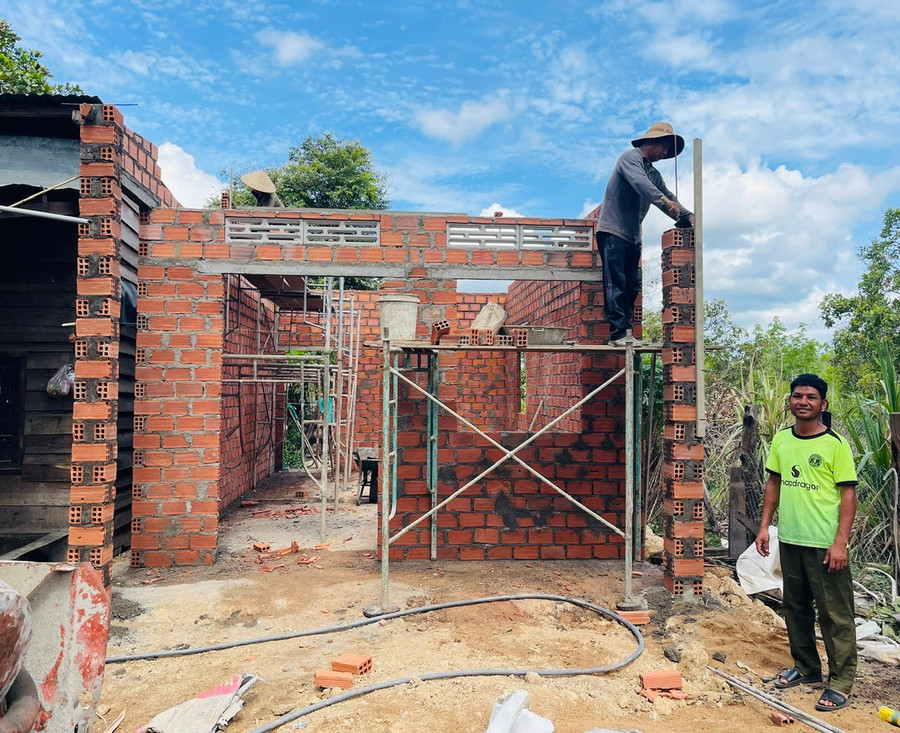 Đến nay, toàn tỉnh đã khởi công xây dựng, sửa chữa 7.484 nhà. Ảnh: A.H z6627935561758-7188f4e30bb2c72f0b19fc2869b97aa5.jpg