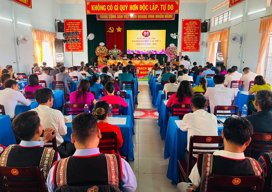 Quang cảnh đại hội. Ảnh: A.H z6885350763877-7649c4ed11bea3cc3ca0dbc7d4d8b07a.jpg