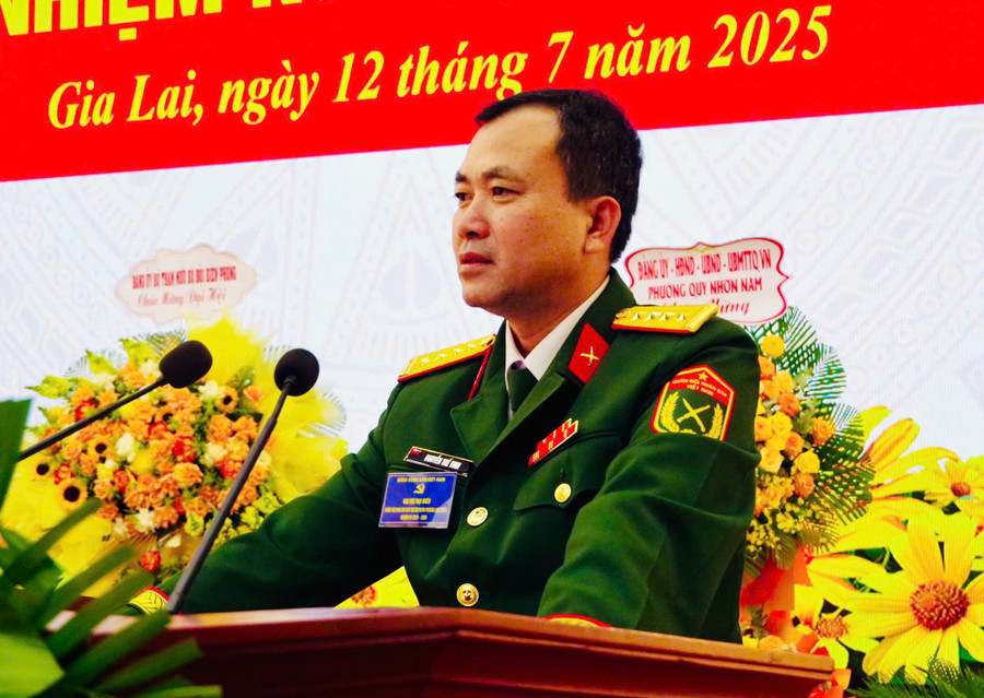 Đại tá Nguyễn Thế Vinh-Ủy viên Ban Thường vụ Tỉnh ủy, Chỉ huy trưởng Bộ Chỉ huy Quân sự tỉnh phát biểu chỉ đạo tại đại hội. Ảnh: A.H z6797371615737-d2885d4c2cb1d01dbe25b73657a94878.jpg