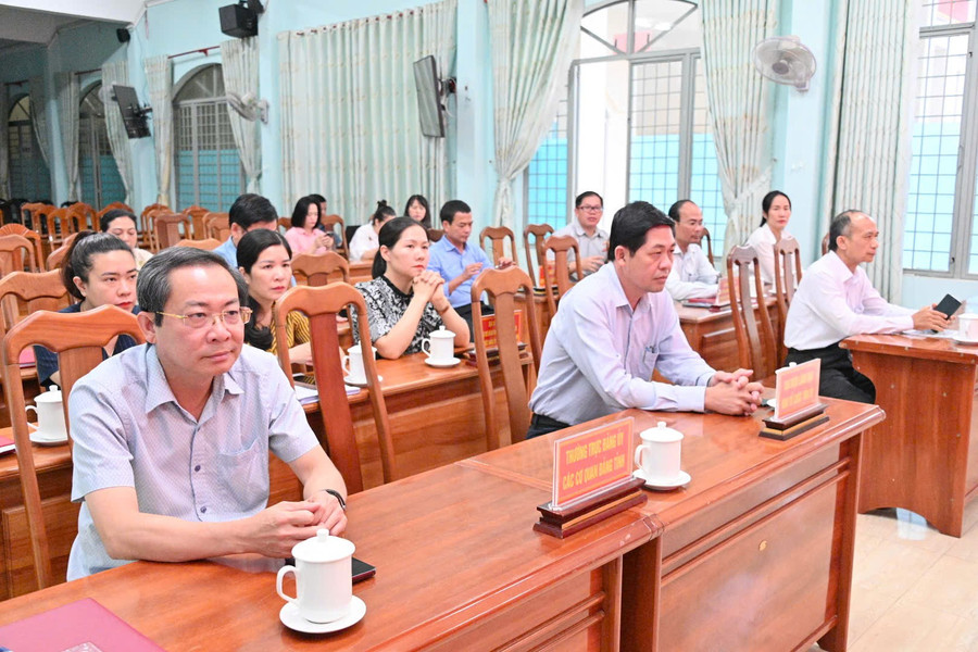 Các đại biểu tham dự hội nghị. Ảnh: Đ.T z6607931600731-e2dc8ed9a19f8aa8ff0684e3c3ee26b4.jpg