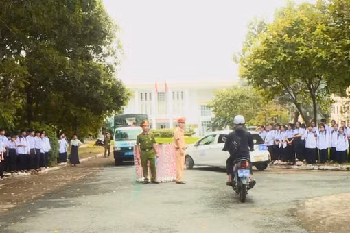 Đào tạo kỹ năng lái xe mô tô, xe gắn máy an toàn tại Ayun Pa