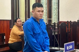 Bị cáo Nghĩa nhận 12 năm 6 tháng tù vì dùng bê tông đánh người.