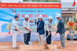 Khởi công nâng cấp đường liên xã Chư Sê - Bờ Ngoong 