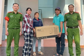 Chư A Thai: Nhặt được của rơi, trả lại cho người đánh mất