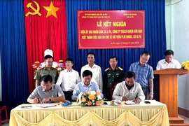 UBND xã Ia Pa và Công ty TNHH MTV Cao su Chư Sê kết nghĩa với thôn Plơi Rngôl