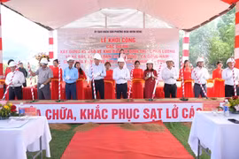 Hoài Nhơn Đông khởi công các dự án kè bảo vệ khu dân cư