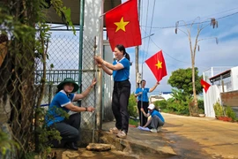 Phường Hội Phú ra mắt 2 mô hình bảo vệ môi trường và tuyến đường cờ