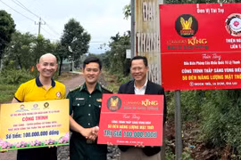 Triển khai công trình “Thắp sáng đường biên - Đường cờ Tổ quốc” tại xã Ia Dom