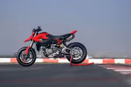 Ducati Hypermotard V2 2026 ra mắt: Lời chia tay thời đại Testastretta
