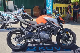 Kove 450R 2025: "Chiến binh" naked-bike khuấy đảo thị trường với công thức "ngon - bổ - rẻ"