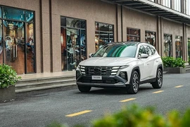 Hyundai Tucson thế hệ mới lộ diện khi chạy thử, hé lộ thiết kế hoàn toàn lột xác