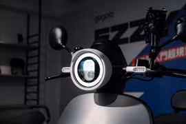 Gogoro ra mắt xe máy điện EZZY 500 giá 30 triệu, thiết kế hiện đại