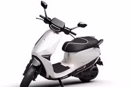 Ola S1 Pro Sport ra mắt xe máy điện tích hợp ADAS như ô tô
