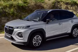 Suzuki Fronx ra mắt tại Việt Nam vào ngày 18/10, cạnh tranh trong phân khúc SUV đô thị với các đối thủ như Kia, Toyota, Hyundai và VinFast.