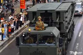 Xe bắc cầu MS-20S nổi bật trong lễ diễu binh 2/9