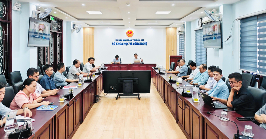 Quang cảnh buổi gặp mặt. Ảnh: M.Q 92a0a3dea02728797136.jpg
