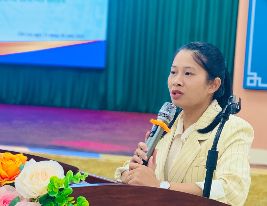 Đại biểu cùng nhau chia sẻ, trao đổi về kiến thức truy xuất nguồn gốc cho sản phẩm, hàng hoá. Ảnh: T.D 3ab1bc6883e237bc6ef3.jpg