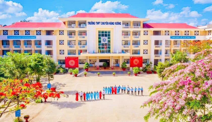 Trường THPT chuyên Hùng Vương dẫn đầu toàn tỉnh về số lượng học sinh tham dự kỳ thi chọn học sinh giỏi quốc gia năm học 2025-2026. Ảnh: ĐVCC 178-hoc-sinh-gia-lai-tham-du-ky-thi-chon-hoc-sinh-gioi-quoc-gia.jpg