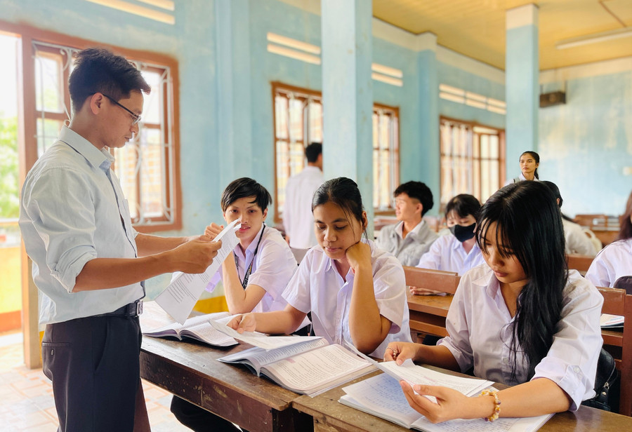 Kỳ thi thử nhằm đánh giá năng lực học sinh để có cơ sở tiếp tục điều chỉnh, bổ sung kế hoạch ôn tập, phụ đạo hiệu quả. Ảnh: T.D 2ede92ff2a7f9821c16e.jpg