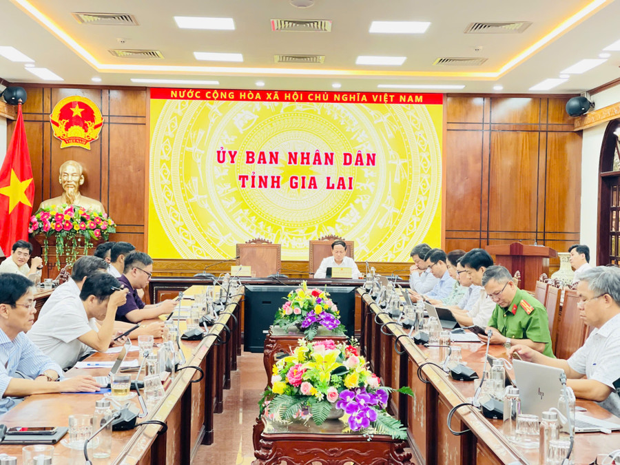 Các đại biểu tham dự phiên họp tại điểm cầu tỉnh Gia Lai. Ảnh: Trần Dung diem-cau-gia-lai.jpg