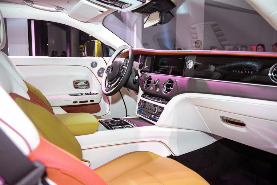 Rolls-Royce Spectre có không gian nội thất sang trọng. Ảnh: S.T 89957d9214bda6e3ffac.jpg