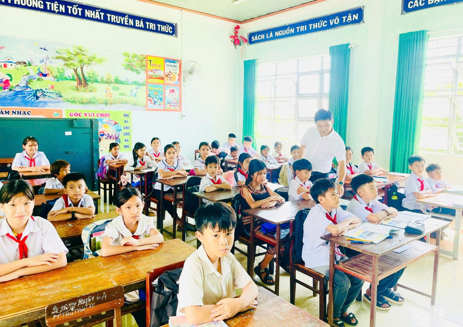 Theo kế hoạch, 7 trường nội trú liên cấp tại các xã biên giới sẽ khánh thành vào ngày 30-8-2026 và đưa vào hoạt động ngay trong năm học 2026-2027. Ảnh: T.D gen-h-z7150316264673-dda0bab3fec17f2e9522f8bd275b8020.jpg