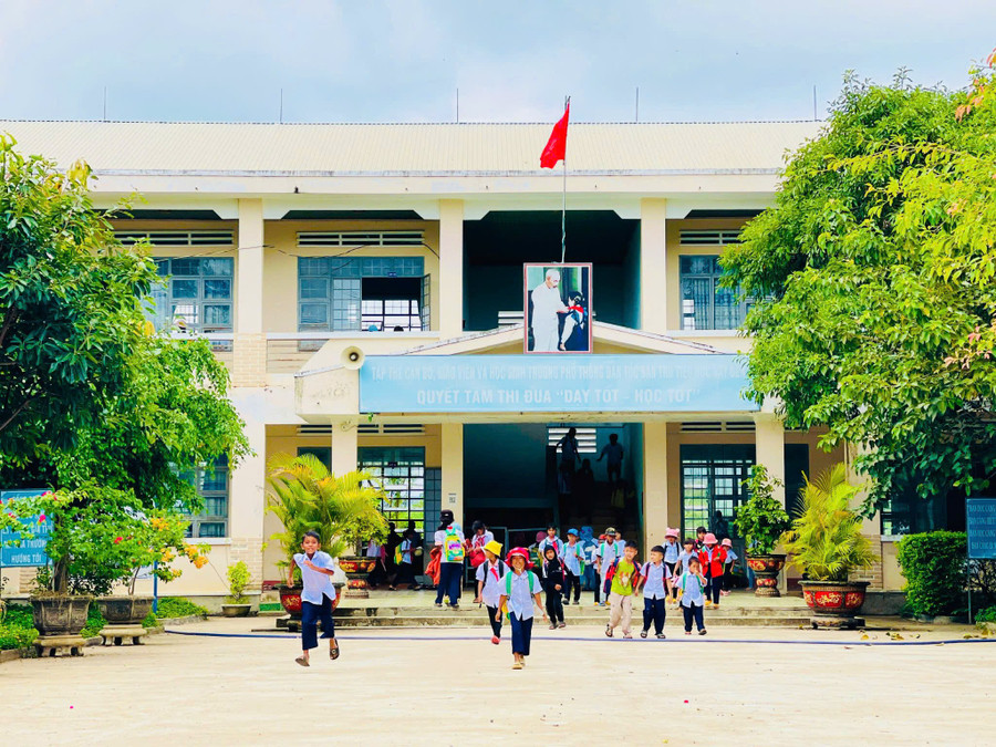 Hiện nay, các xã, phường của tỉnh Gia Lai đã bố trí công chức Văn hóa-Xã hội phụ trách lĩnh vực giáo dục. Ảnh: T.D fa3b16d1c1eb49b510fa.jpg