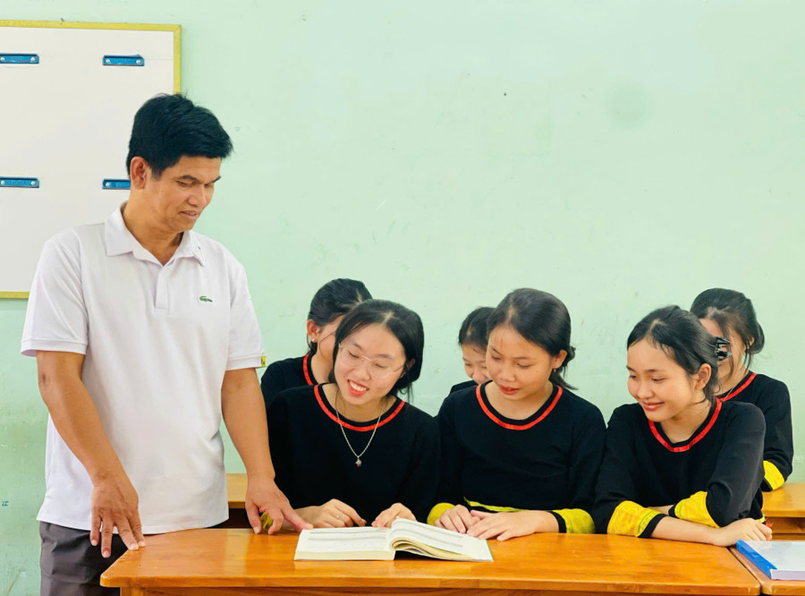 Đề án góp phần đào tạo nguồn cán bộ, nâng cao dân trí, ổn định an ninh, chính trị và phát triển kinh tế-xã hội. Ảnh: T.D 79f4adece72a5074093b.jpg