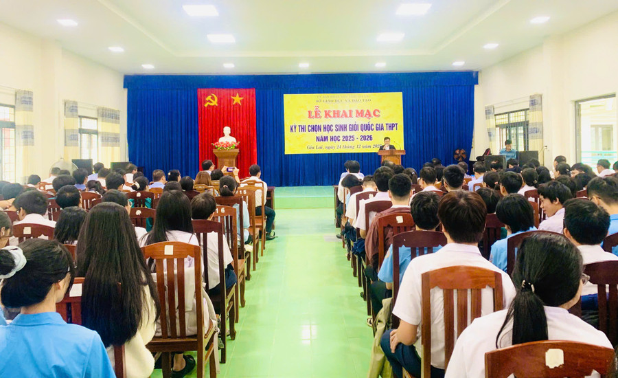 khai-mac-ky-thi-hoc-sinh-gioi-quoc-gia.jpg