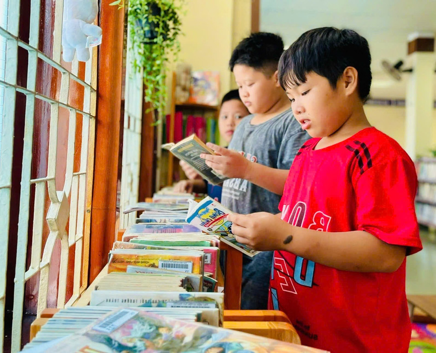 Thư viện Hy vọng đã trở thành cầu nối, gắn kết cộng đồng bằng tri thức. Ảnh: T.D gen-h-z7024941473815-2276de84ba5f3b408b5e46a977276146.jpg