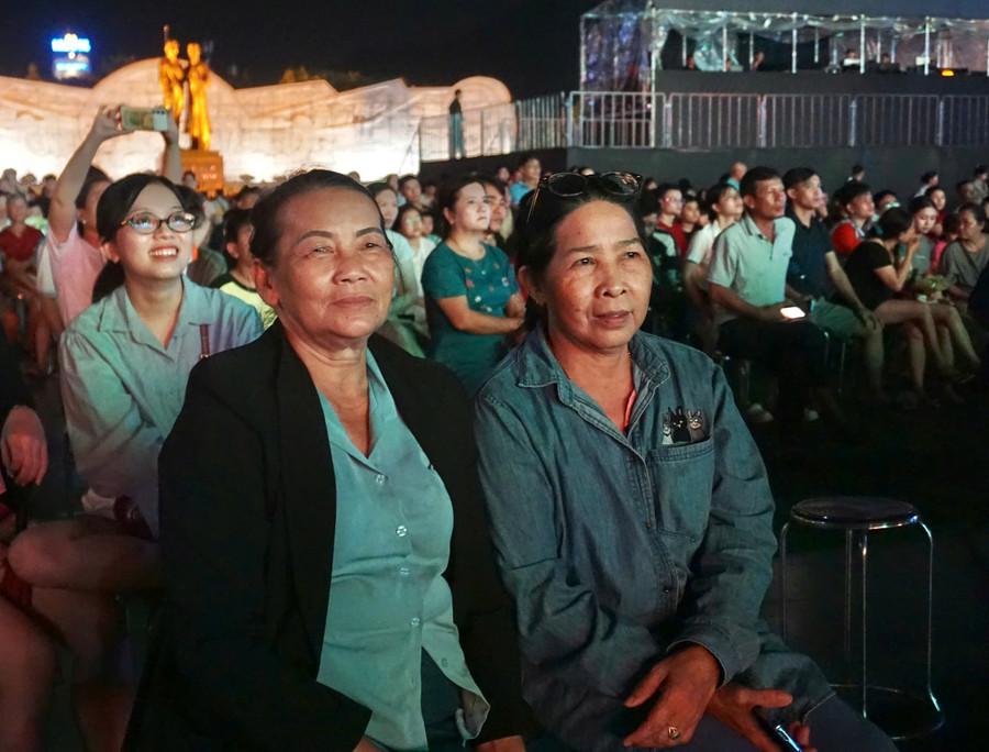 phong-van-1.jpg