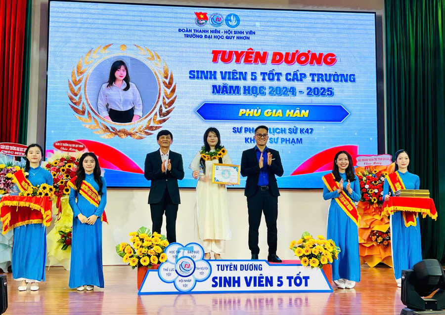 lan-toa-khat-vong-cong-hien-cua-the-he-tre-gia-lai-nhan-76-nam-ngay-truyen-thong-hoc-sinh-sinh-vien-viet-nam.jpg