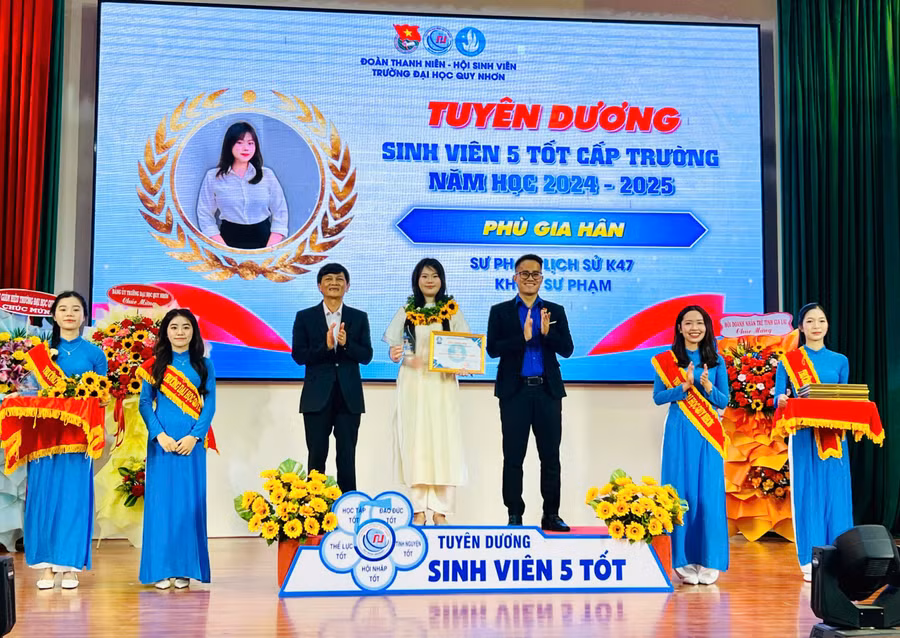 lan-toa-khat-vong-cong-hien-cua-the-he-tre-gia-lai-nhan-76-nam-ngay-truyen-thong-hoc-sinh-sinh-vien-viet-nam.jpg