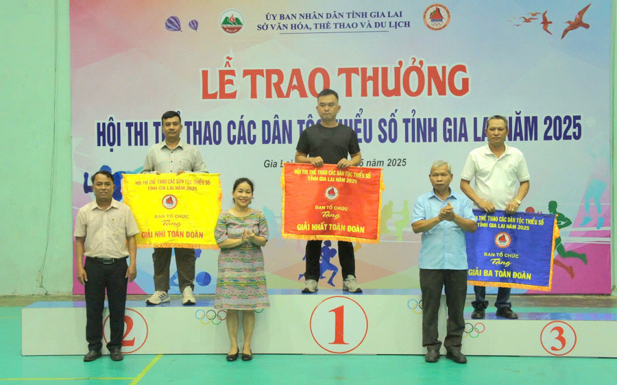 Giải nhất toàn đoàn hội thi thể thao các dân tộc thiểu số tỉnh Gia Lai năm 2025 thuộc về TP. Pleiku. Ảnh: R.H z6584714764821-020a11ada29c92d27162073b09d1b2af.jpg