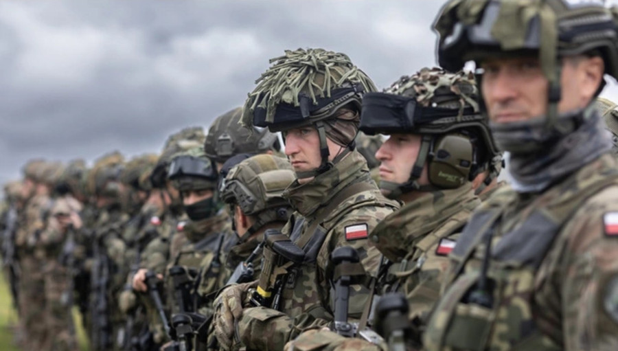NATO bắt đầu tăng cường thêm quân tới sườn phía đông. Ảnh: NATO u3.jpg