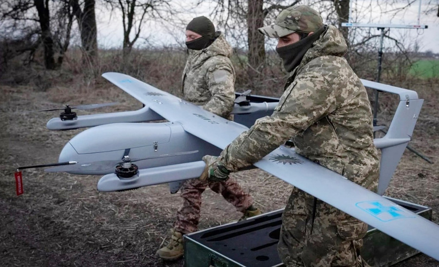 Ukraine đặt mục tiêu sản xuất 1 triệu UAV trong năm nay. Ảnh: AP ukraine-dat-muc-tieu-san-xuat-1-trieu-uav-trong-nam-nay-anh-ap.jpg