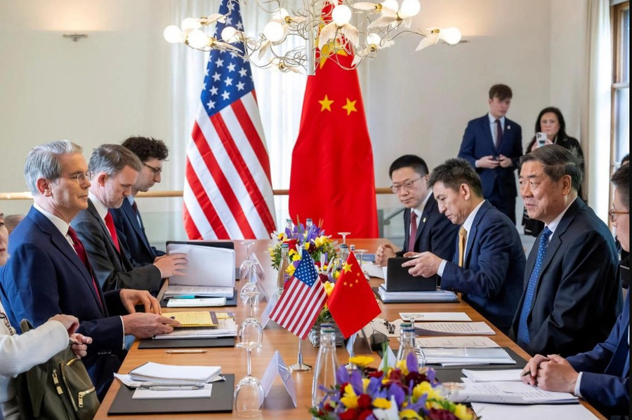 Phái đoàn Mỹ và Trung Quốc đàm phán thuế quan tại Thụy Sĩ hồi tháng 5. Ảnh: Reuters tau-2.jpg