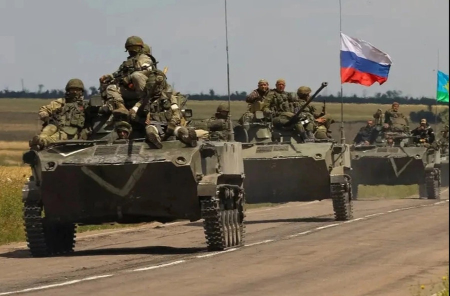 Binh sĩ Nga ở Zaporizhia. Ảnh: Reuters 3.jpg