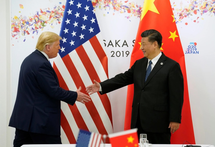 Tổng thống Mỹ Donald Trump và Chủ tịch Trung Quốc Tập Cận Bình trong cuộc gặp năm 2019. Ảnh: Reuters tong-thong-my-donald-trump-va-chu-tich-trung-quoc-tap-can-binh-trong-cuoc-gap-nam-2019-anh-reuters.jpg