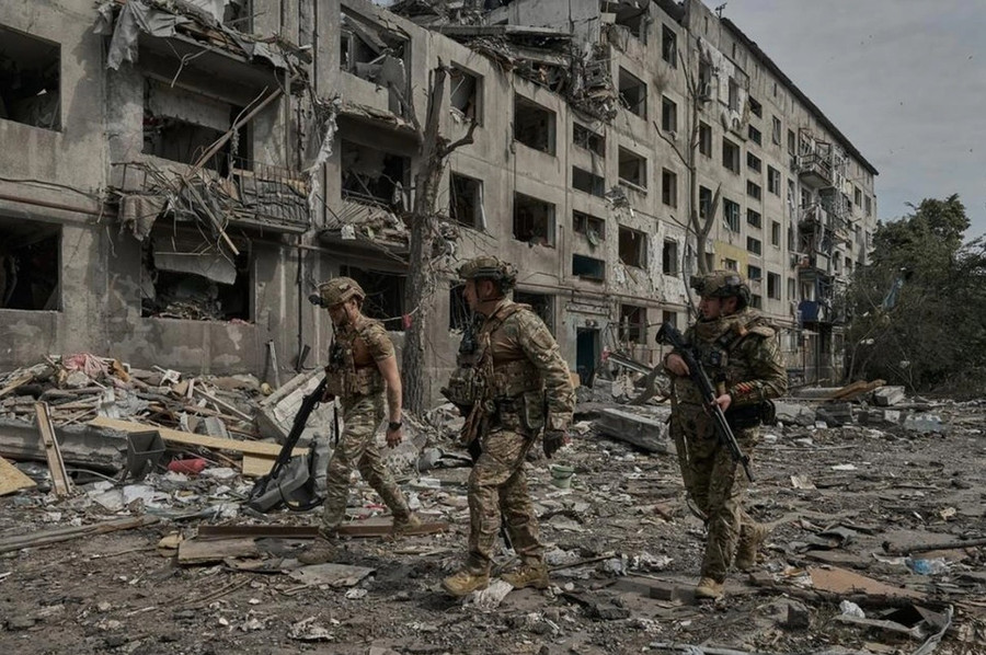 Binh sĩ Ukraine ở Pokrovsk. Ảnh: AFP p3.jpg