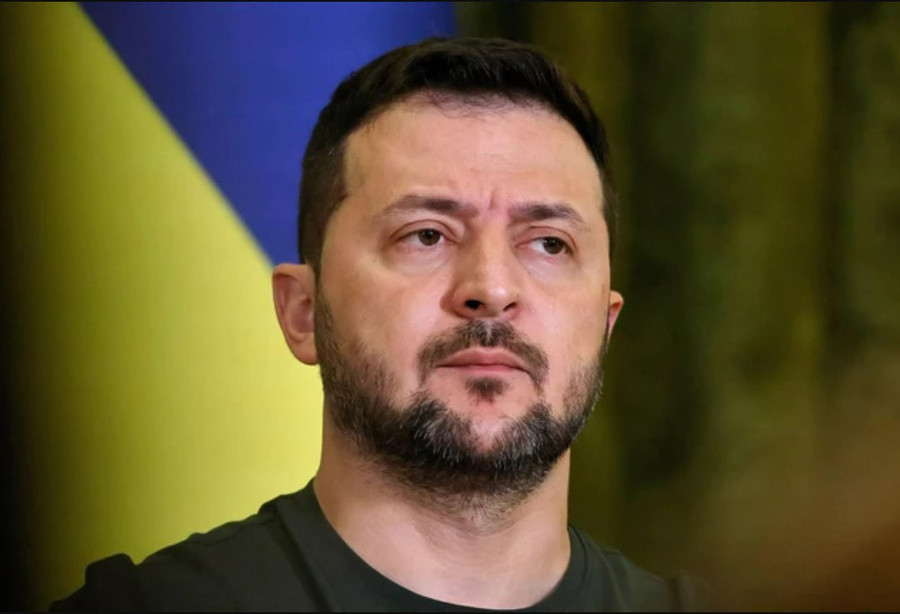 Ông Zelensky đang đứng trước nhiều lựa chọn khó khăn. Ảnh: CNN 3.jpg