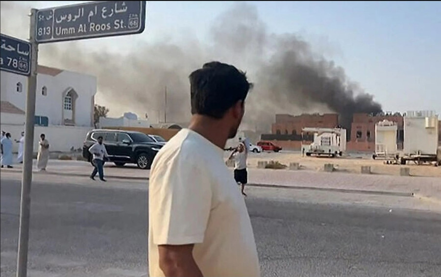 Nhiều tiếng nổ lớn vang lên ở Doha, Qatar. Ảnh: Reuters 3.jpg