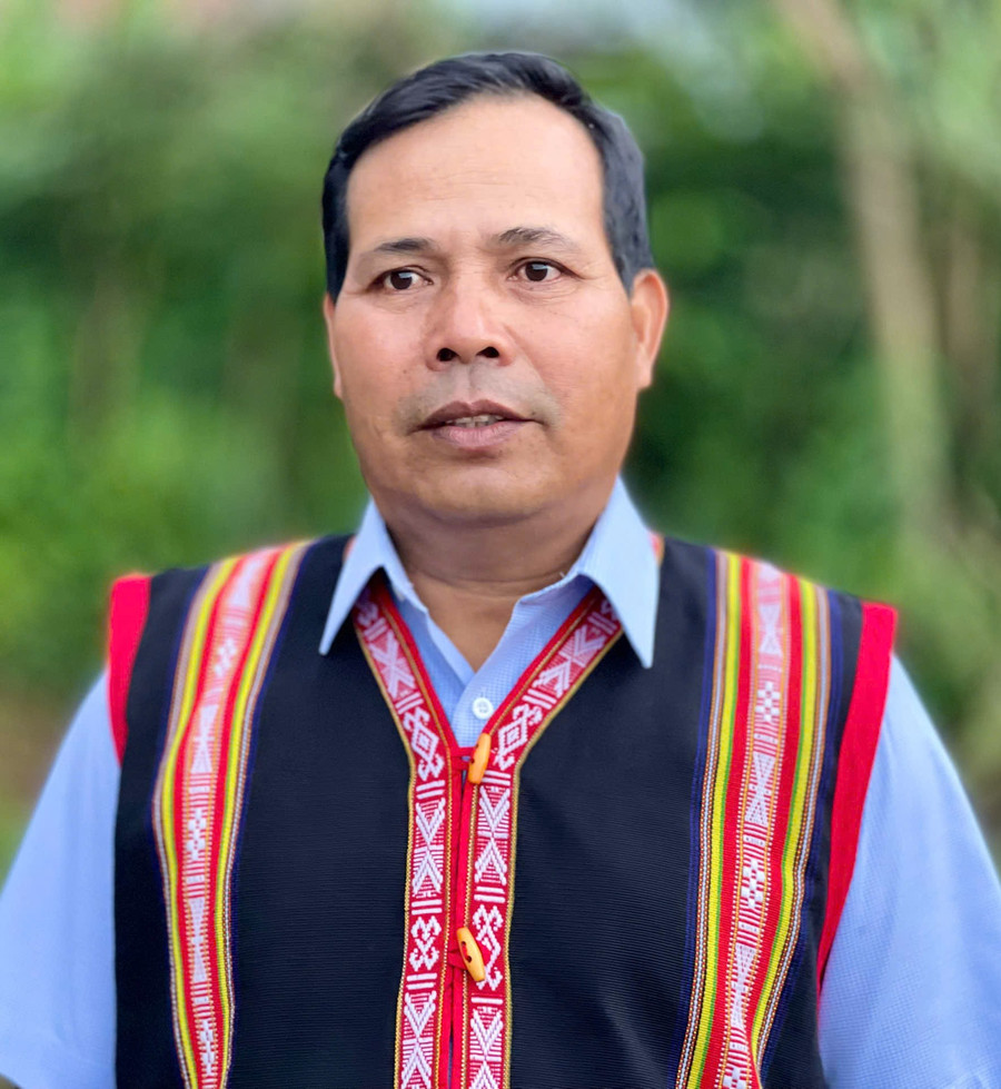 Ông Puih Hmơnh-Bí thư Chi bộ làng Brel (xã Ia Hrung). Ảnh: M.P 3.jpg