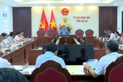 Đồng chí Phó Chủ tịch UBND tỉnh Nguyễn Tự Công Hoàng phát biểu chỉ đạo tại buổi làm việc.