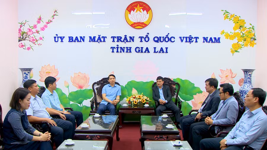 pho-bi-thu-tinh-uy-nguyen-ngoc-luong-thong-tin-ve-cong-tac-khac-phuc-thien-tai-cua-tinh.jpg