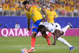 Khuất phục Ghana, Colombia góp mặt ở vòng 1/8